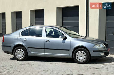 Ліфтбек Skoda Octavia 2005 в 