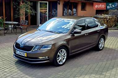 Ліфтбек Skoda Octavia 2019 в 