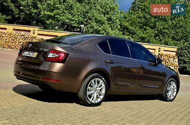 Ліфтбек Skoda Octavia 2019 в 