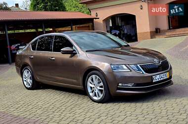 Ліфтбек Skoda Octavia 2019 в 