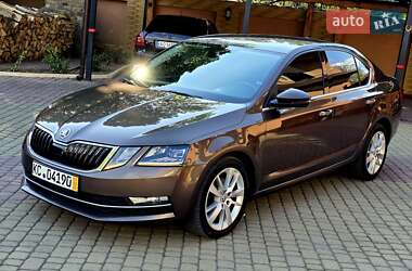 Ліфтбек Skoda Octavia 2019 в 