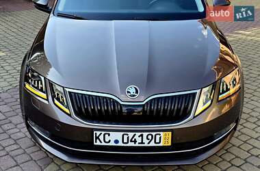 Ліфтбек Skoda Octavia 2019 в 