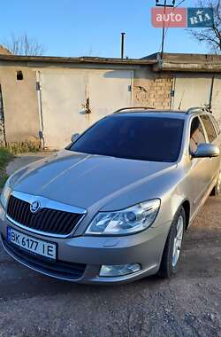 Универсал Skoda Octavia 2009 в 
