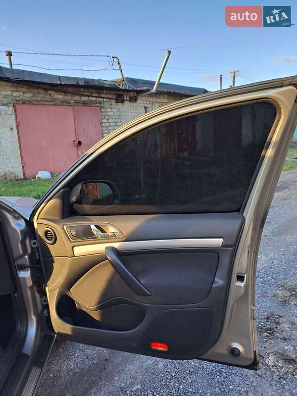 Универсал Skoda Octavia 2009 в Днепре