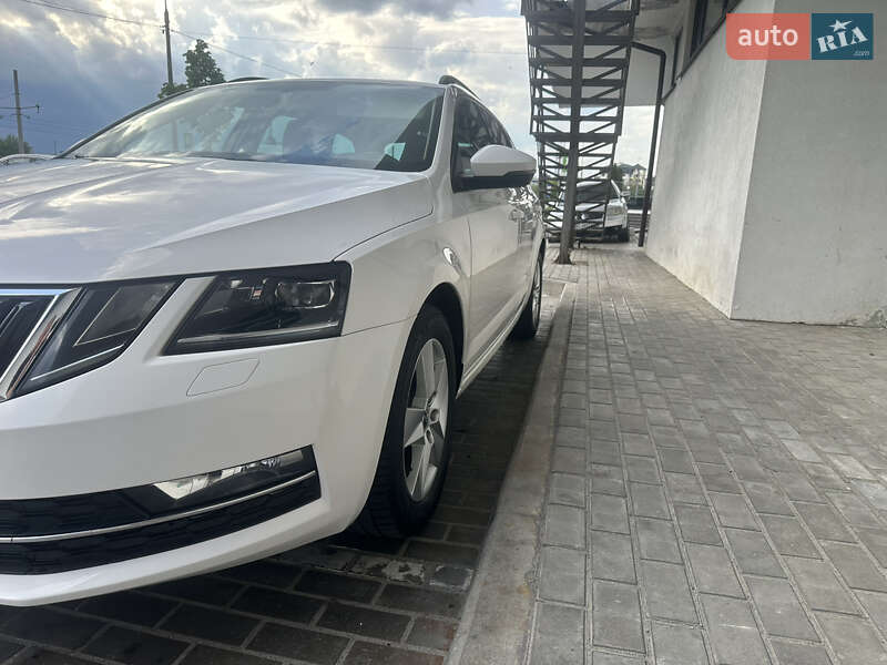 Універсал Skoda Octavia 2018 в Львові фото 39 Універсал Skoda Octavia 2018 в Львові