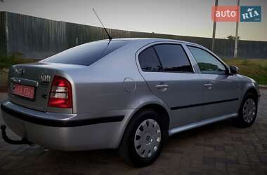 Лифтбек Skoda Octavia 2009 в 