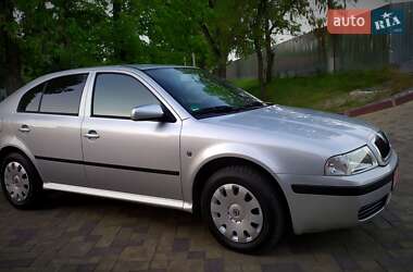 Лифтбек Skoda Octavia 2009 в 