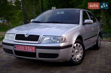 Лифтбек Skoda Octavia 2009 в 