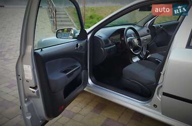 Лифтбек Skoda Octavia 2009 в 
