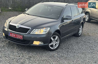 Універсал Skoda Octavia 2011 в 