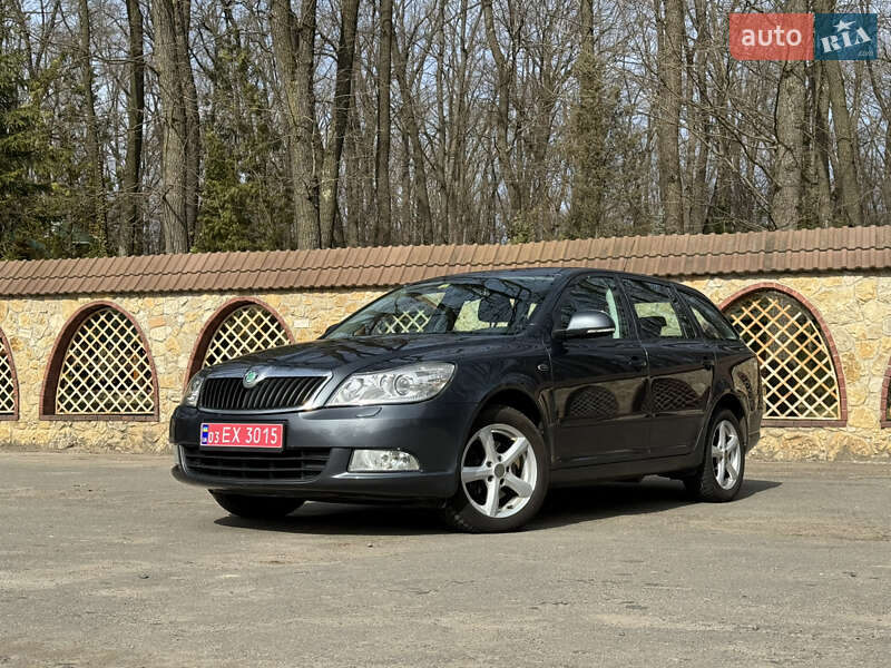 Универсал Skoda Octavia 2010 в 