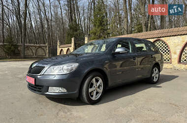 Универсал Skoda Octavia 2010 в 