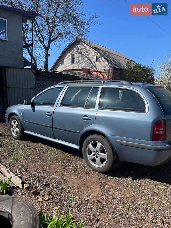 Универсал Skoda Octavia 2002 в Чернигове