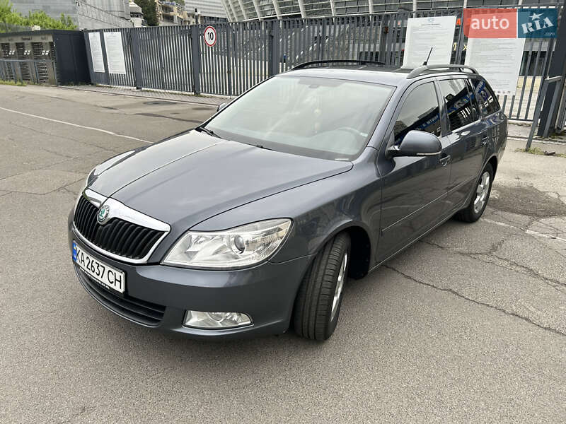 Универсал Skoda Octavia 2011 в 