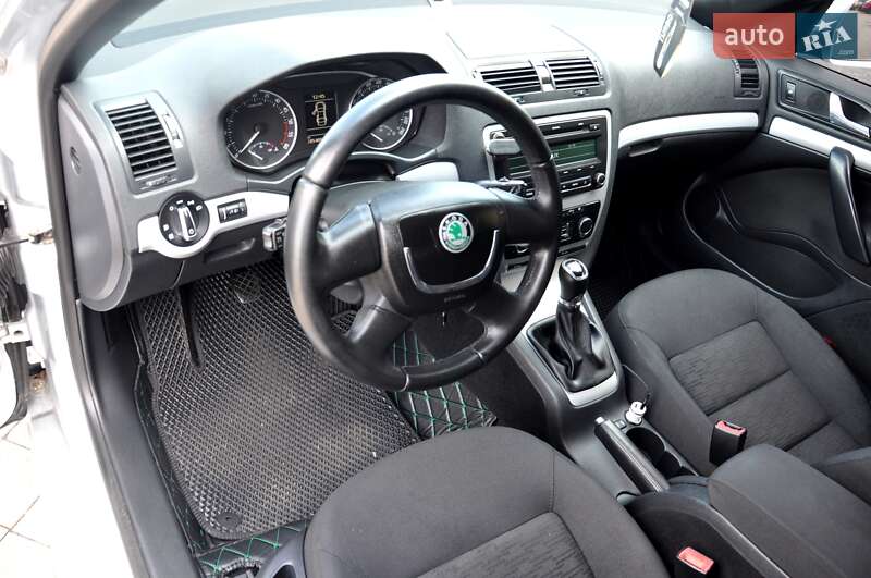 Универсал Skoda Octavia 2011 в Львове
