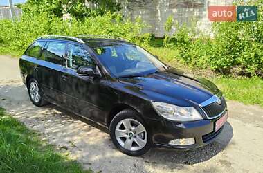 Універсал Skoda Octavia 2010 в Надвірній