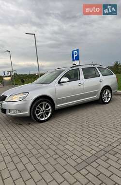 Универсал Skoda Octavia 2011 в 