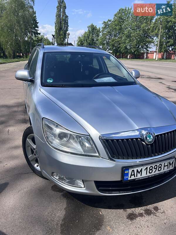 Універсал Skoda Octavia 2012 в 