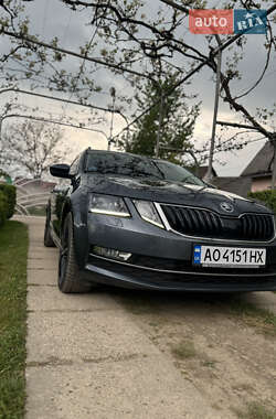 Универсал Skoda Octavia 2018 в Ужгороде