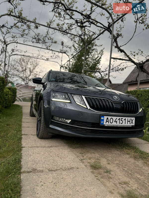 Универсал Skoda Octavia 2018 в Ужгороде