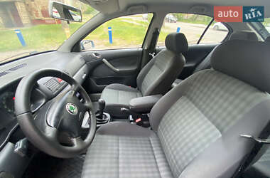 Лифтбек Skoda Octavia 2005 в 