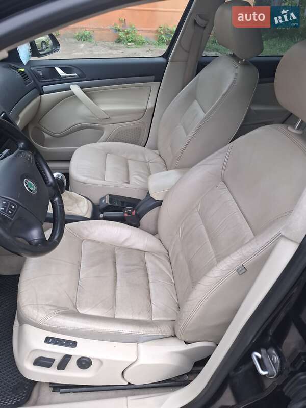 Універсал Skoda Octavia 2008 в Сумах