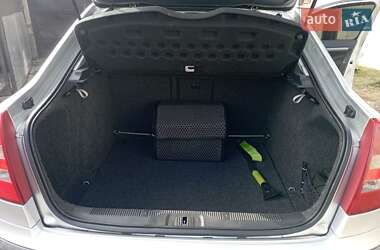 Лифтбек Skoda Octavia 2005 в 