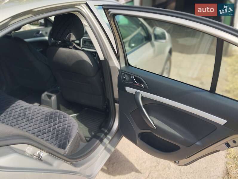 Ліфтбек Skoda Octavia 2010 в Березівці