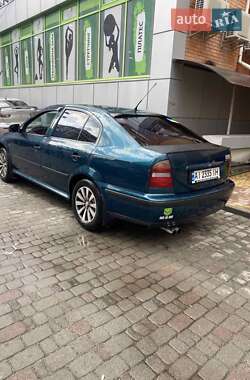 Ліфтбек Skoda Octavia 1998 в 