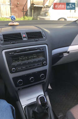 Ліфтбек Skoda Octavia 2012 в 