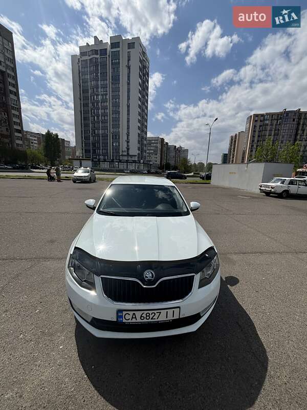 Універсал Skoda Octavia 2015 в Черкасах