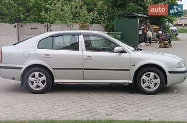 Ліфтбек Skoda Octavia 2001 в 