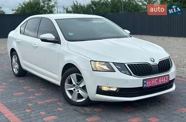 Лифтбек Skoda Octavia 2018 в Берегово