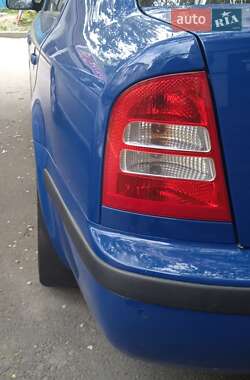 Ліфтбек Skoda Octavia 2009 в 