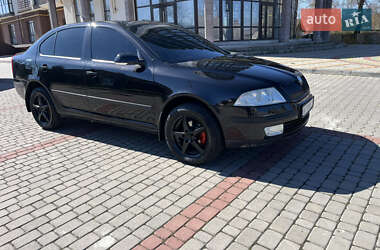 Лифтбек Skoda Octavia 2006 в Надворной
