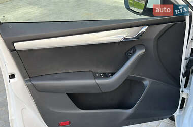 Ліфтбек Skoda Octavia 2016 в 