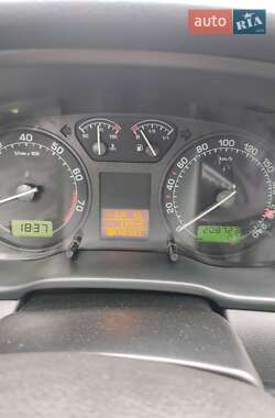 Универсал Skoda Octavia 2002 в 