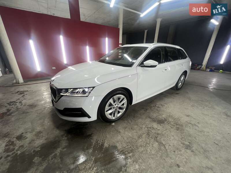Універсал Skoda Octavia 2020 в Луцьку