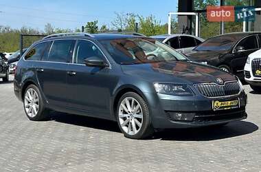 Універсал Skoda Octavia 2015 в Чернівцях