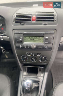 Лифтбек Skoda Octavia 2006 в 