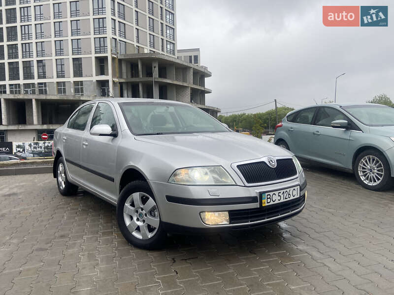 Лифтбек Skoda Octavia 2006 в 