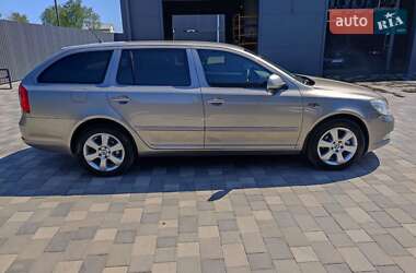 Универсал Skoda Octavia 2011 в 