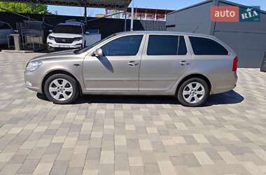 Универсал Skoda Octavia 2011 в 