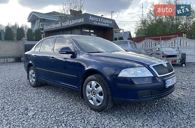 Лифтбек Skoda Octavia 2012 в 