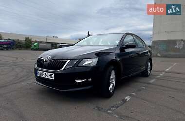 Ліфтбек Skoda Octavia 2019 в 