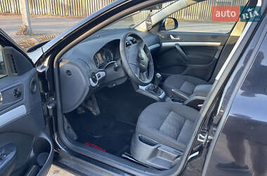 Универсал Skoda Octavia 2011 в 