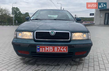 Лифтбек Skoda Octavia 1999 в 