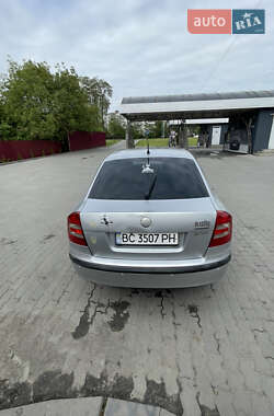 Лифтбек Skoda Octavia 2008 в 