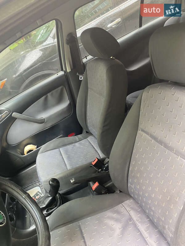 Ліфтбек Skoda Octavia 2002 в Івано-Франківську