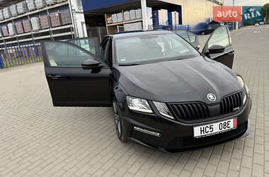 Ліфтбек Skoda Octavia 2019 в 